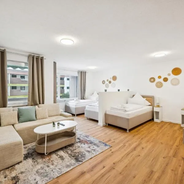 Ramoni Apartments - Abendgold, hotel in Enzklösterle