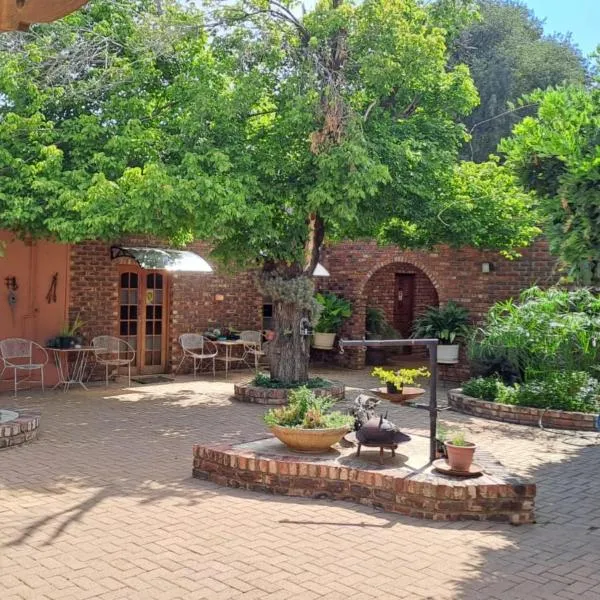 Carey 43: Bothaville şehrinde bir otel