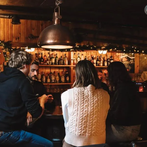 Viesnīca Hotel Le Genepy pilsētā Tiņa