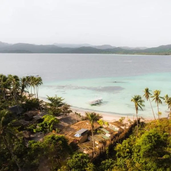 Camp Laya Daracoton Island، فندق في إل نيدو