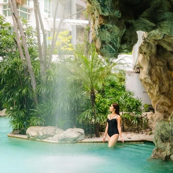 Dusit Suites Hotel Ratchadamri, Bangkok, хотел в Банкок