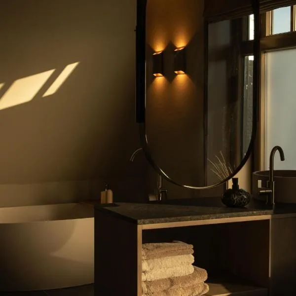 Boutique Hotel AEST Terschelling, hotel v destinácii Hoorn