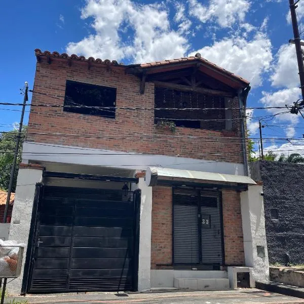 Habitación independiente primera planta, hotel di Luque