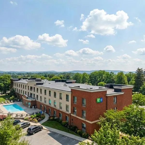 Holiday Inn Express & Suites Bethlehem Airport-Allentown Area, hotelli kohteessa Bethlehem