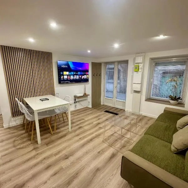 Relax & Cosy Saint Just Saint Rambert, מלון בSaint-Rambert-sur-Loire