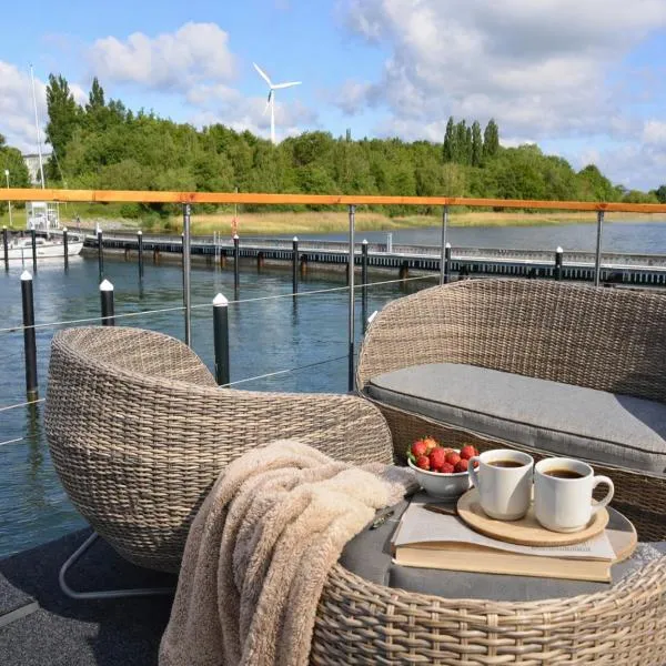 ÖKO Budget Hausboot Retreat Morgenrot, hotel i Stralsund