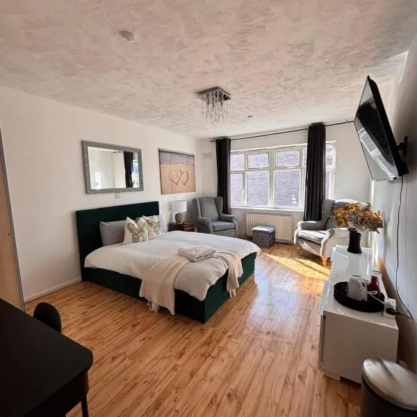 Double room in a Shared Home, hotelli Lontoossa