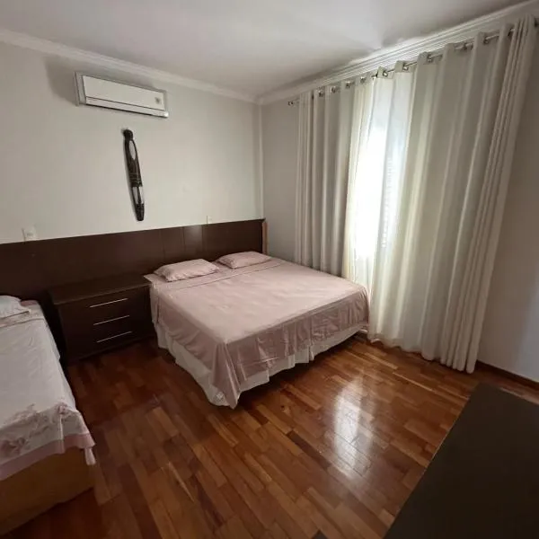 Hostel Muarama, hotel em Passos