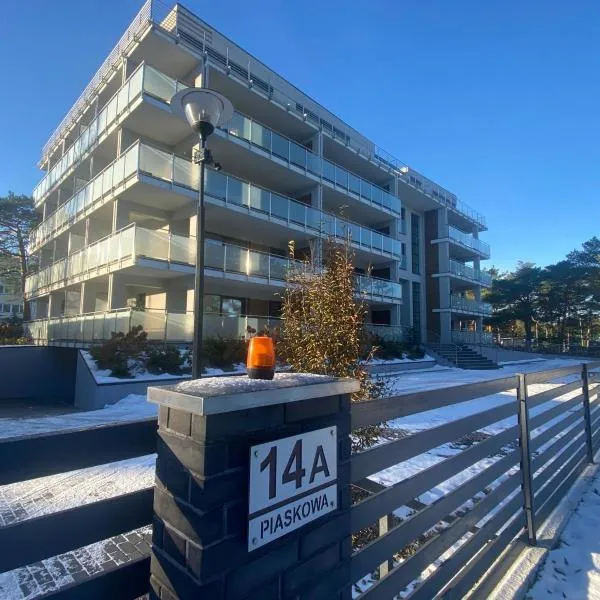 Apartament by the beach, hotel in Rowy