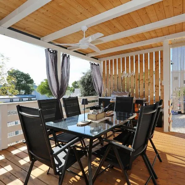 Ahoi Hause 10, viešbutis mieste Drage