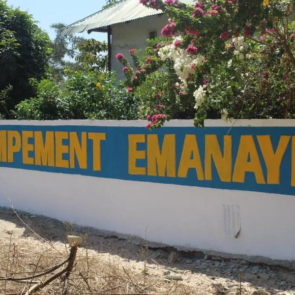 Campement Emanaye, hotel v mestu Oussouye