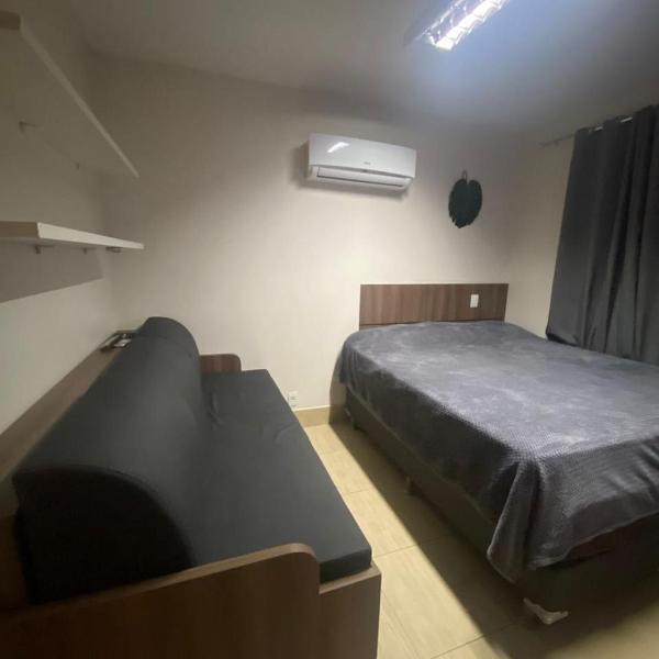 Apartamento confortável em caldas novas com espaço aquático, 6 piscinas , 3 hidromassagem , Bar e Restaurante , Sauna , espaço kids - Foto 2