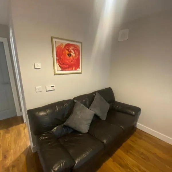 Belfast में, होटल ulsterville cosy apartment 5 min walk from city center STRICTLY OVER 25 ONLY