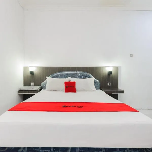 RedDoorz Syariah near Q-Mall Banjarbaru, hotel a Martapura