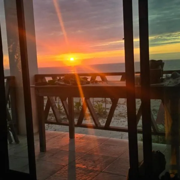 Casa Laud Chacahua Isla, hotell i La Sabrosa