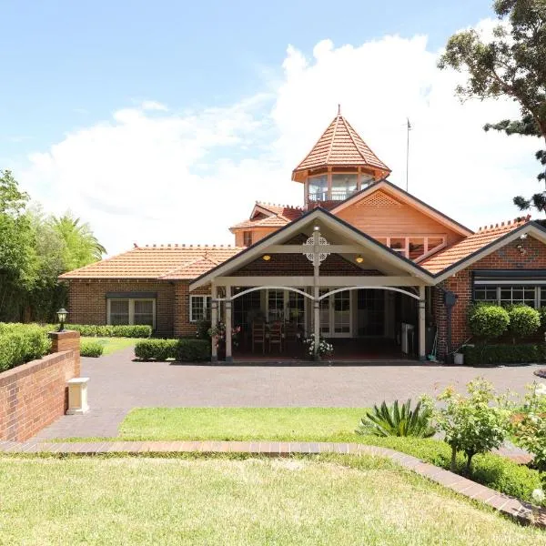 Best Place to Stay Grand Sydney Castle Home, Wedding, Business Conference, Work Stay, Family Reunion Sleeps 25 plus, hotel v mestu Sydney
