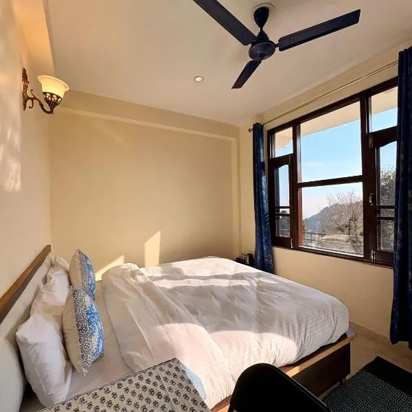 Soma House Dharamkot, hotell i McLeod Ganj