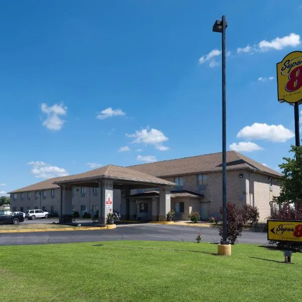 Super 8 by Wyndham Kokomo, hotel din Kokomo