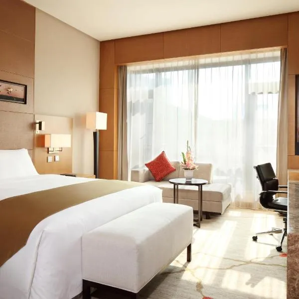 DoubleTree By Hilton Jiaxing, hotel in Jiaxing
