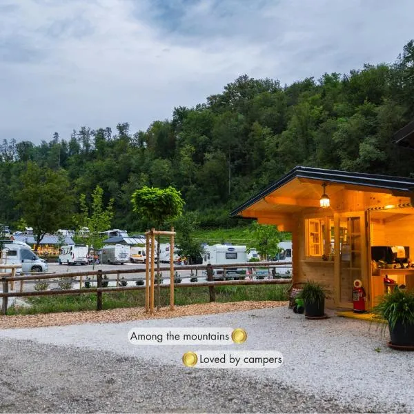 Barbana Lipizzans Camper Park - Pitches for Campers and Tents, готель у місті Радовлиця