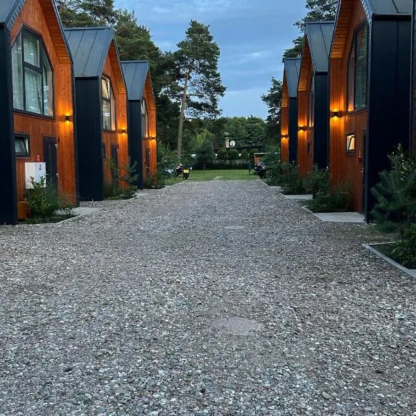 DOMKI BURSZTYN, хотел в Мжежино