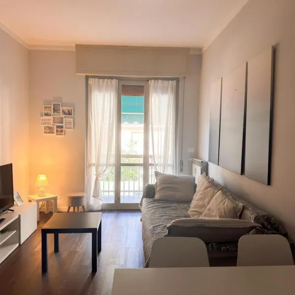 WELCOME RIVIERA-Castagneto 29-wifi-parcheggio a pagamento a 20,00 euro al giorno, מלון בראפאלו