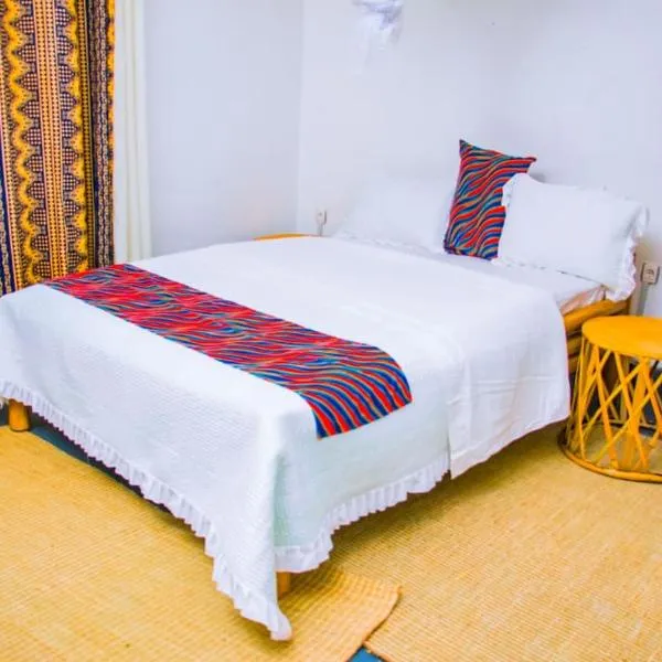 INEZA Guest House, хотел в Ruhondo