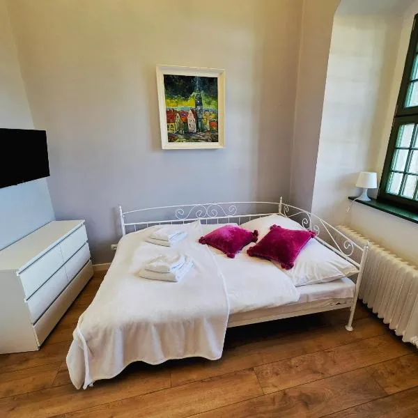 Zamek Otmuchów, hotel sa Otmuchów