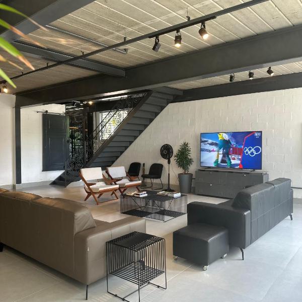 Casa Moderna e Ampla c Ar proximo da Fac UniBH