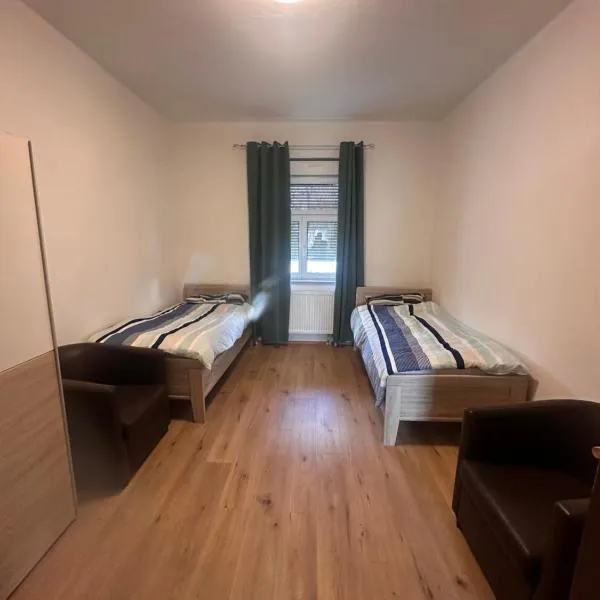 Leuna Apartment nahe Tor 1, hotel a Leuna