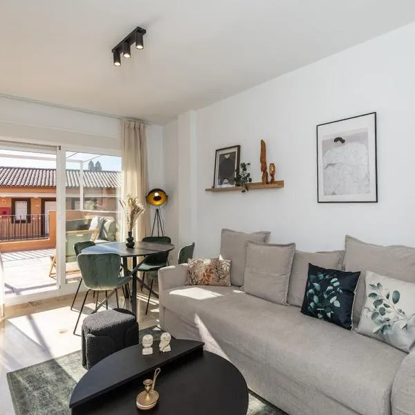 Apartment in Casares Costa, 50 mts from the beach, hotel in San Luis de Sabinillas