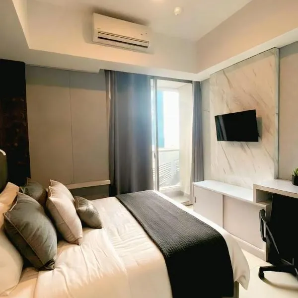 Direct Mall Access - Cozy Studio at Taman Anggrek Residence, hotel u Jakarti