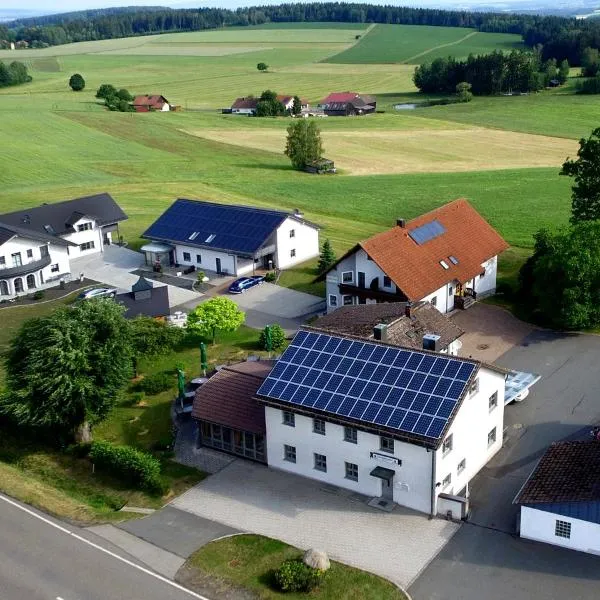 Gasthof - Pension SPARRER-WIRT, hotel sa Theisseil