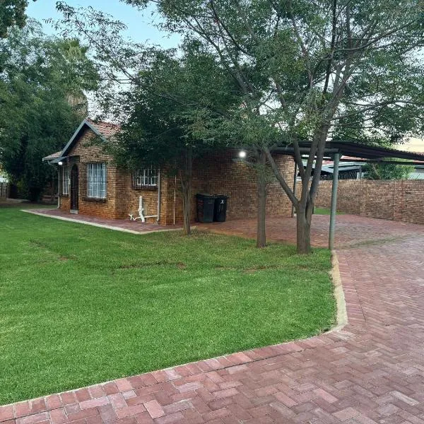 ORT Tranquil Stay, hotell i Boksburg