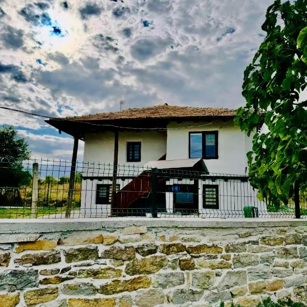 Baba Tonka Hillview House, hotel di Baba Tonka