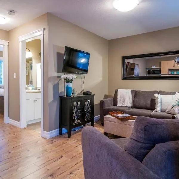 The Velvet Fern Guesthouse, מלון בקורטנאי