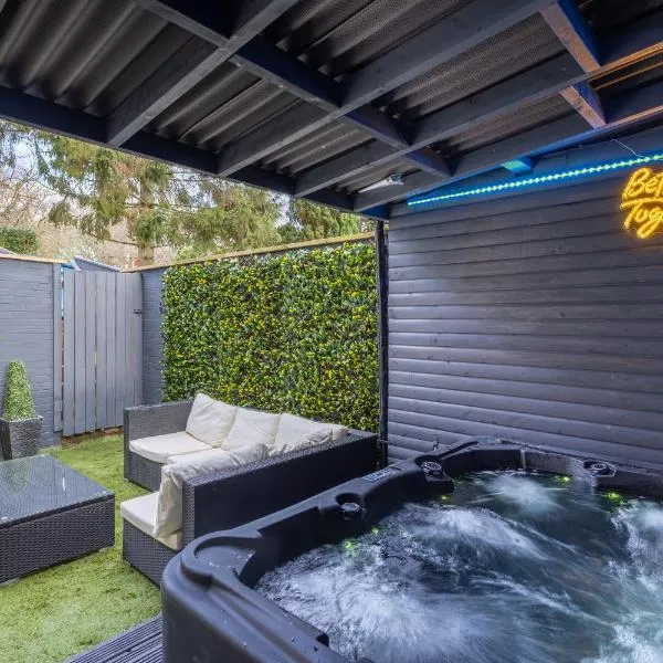 Harewood lodge hot tub retreat, hotel i Darlington