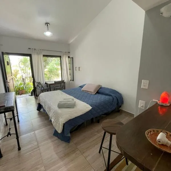 Casa laberinto, Entre cerros, cómoda cama de 2x2, hotel a Salta