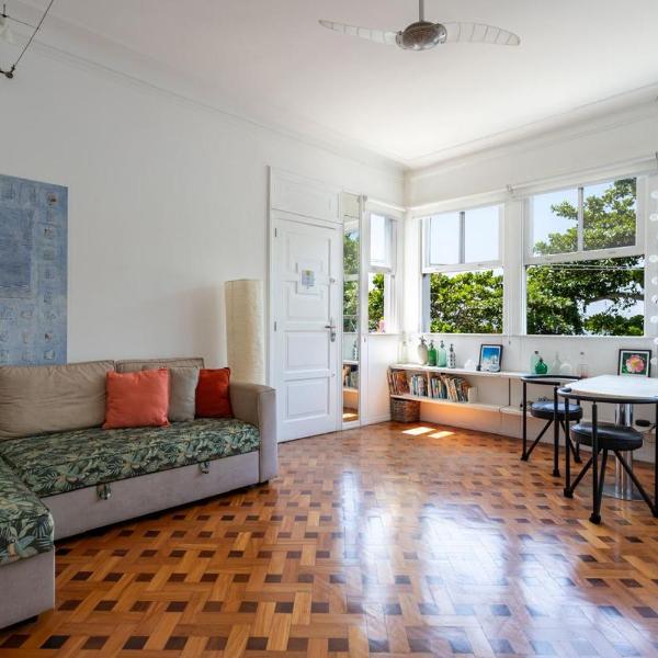 Apartamento na Urca frente ao Mar