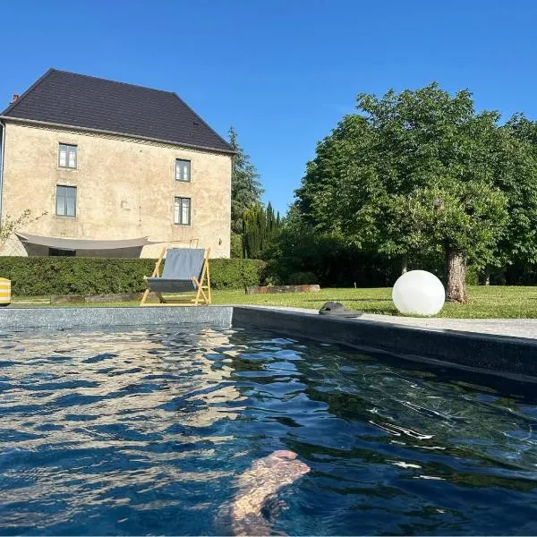 Le domaine de la Belle Demeure Chambres et table d hôtes, hotell i Saint-Genès-du-Retz