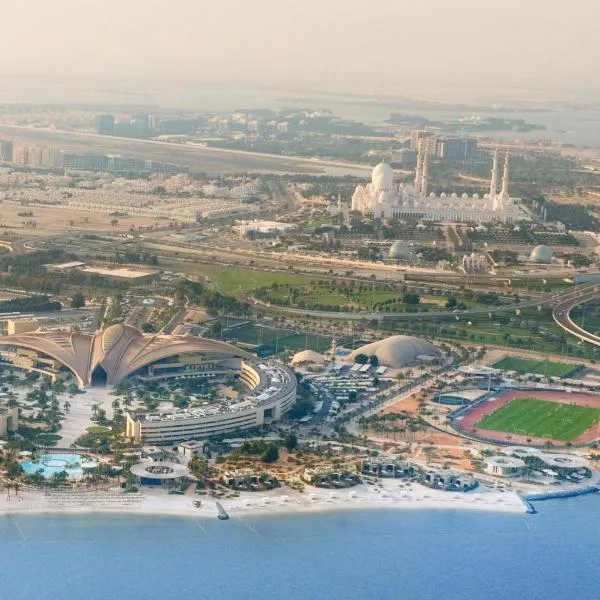 ERTH Abu Dhabi Hotel, hotelli kohteessa Abu Dhabi