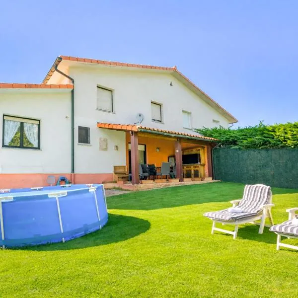Gran casa de campo ideal para familias en Navarra, Hotel in Larrasoaña