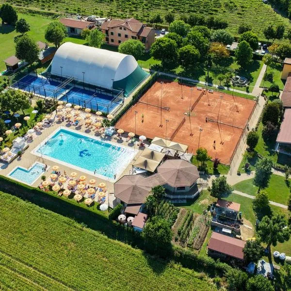 Ancora Sport Resort Hotel, hotell i Meolo