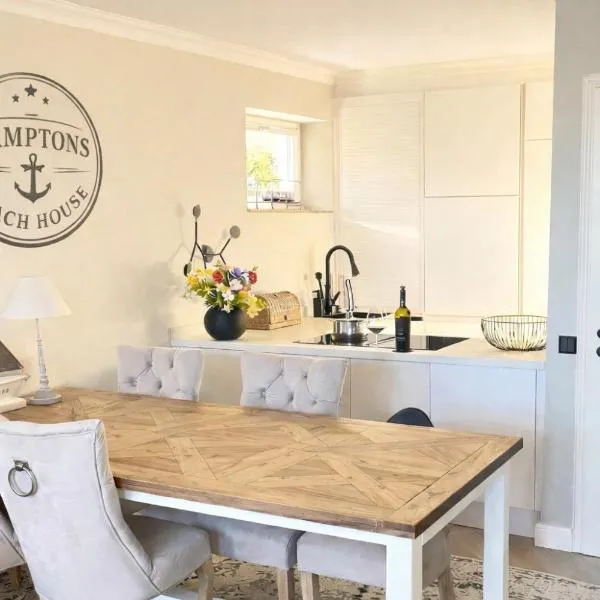 Hamptons Beach House Grömitz, hotell sihtkohas Grömitz