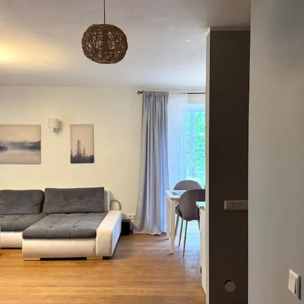 Best XXL vacation home with sauna, Pärnu, hotel em Laadi