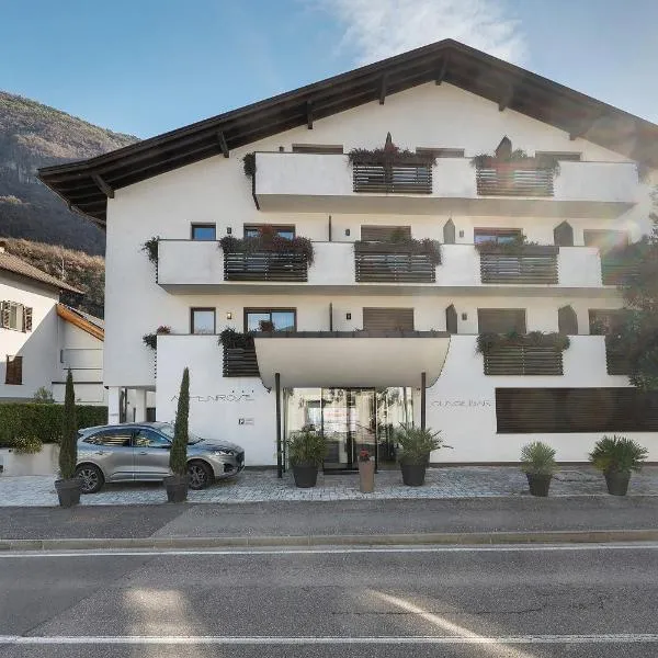 Residence Alpenrose, hotel i Col di Villa