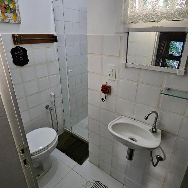 Casa Aconchegante com Piscina, 150m da Praia de Manguinhos - Foto 3