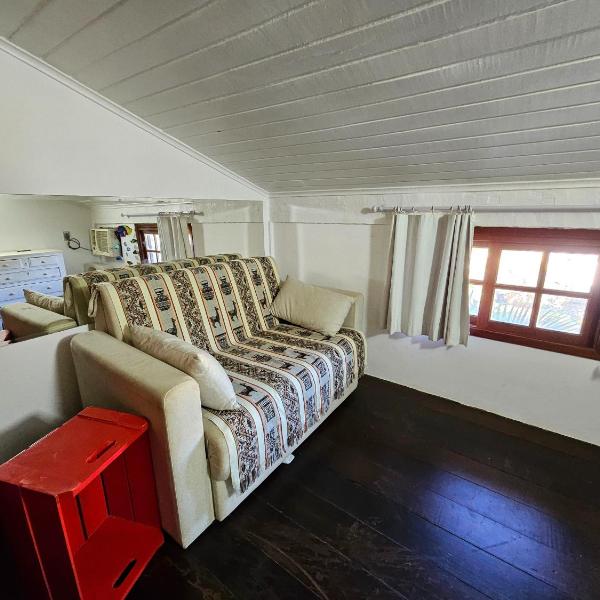 Casa Aconchegante com Piscina, 150m da Praia de Manguinhos - Foto 2
