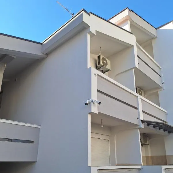 Apartmani Miladinović, hotel in Sutomore