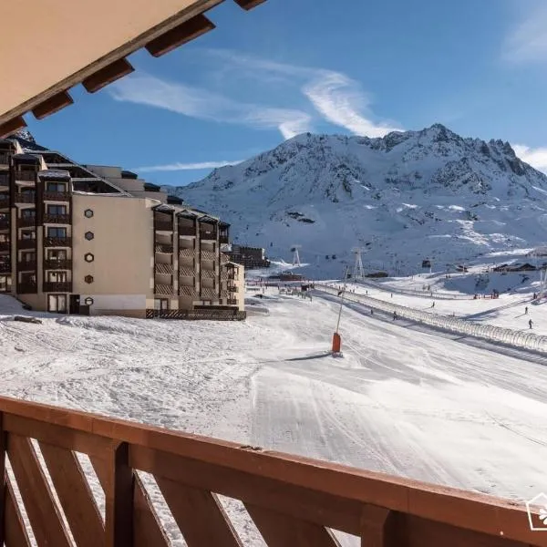 D2 Luxury Chalet Mountain View Sleeps 12 Coffee, hotel in Val Thorens
